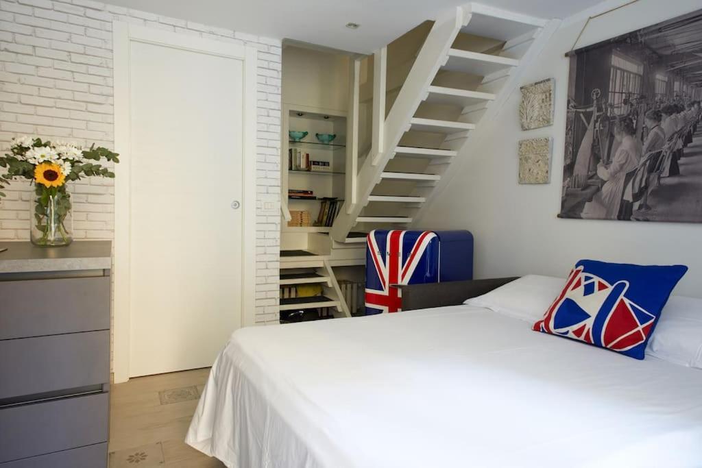 Quiet House In The Center - Porta Venezia Apartment Milan Luaran gambar
